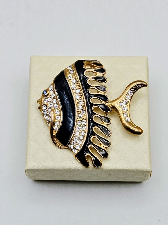 Vintage Jewelry - Vintage Gold Tone Black Enamel Angel Fish Brooch with Crystal Accents